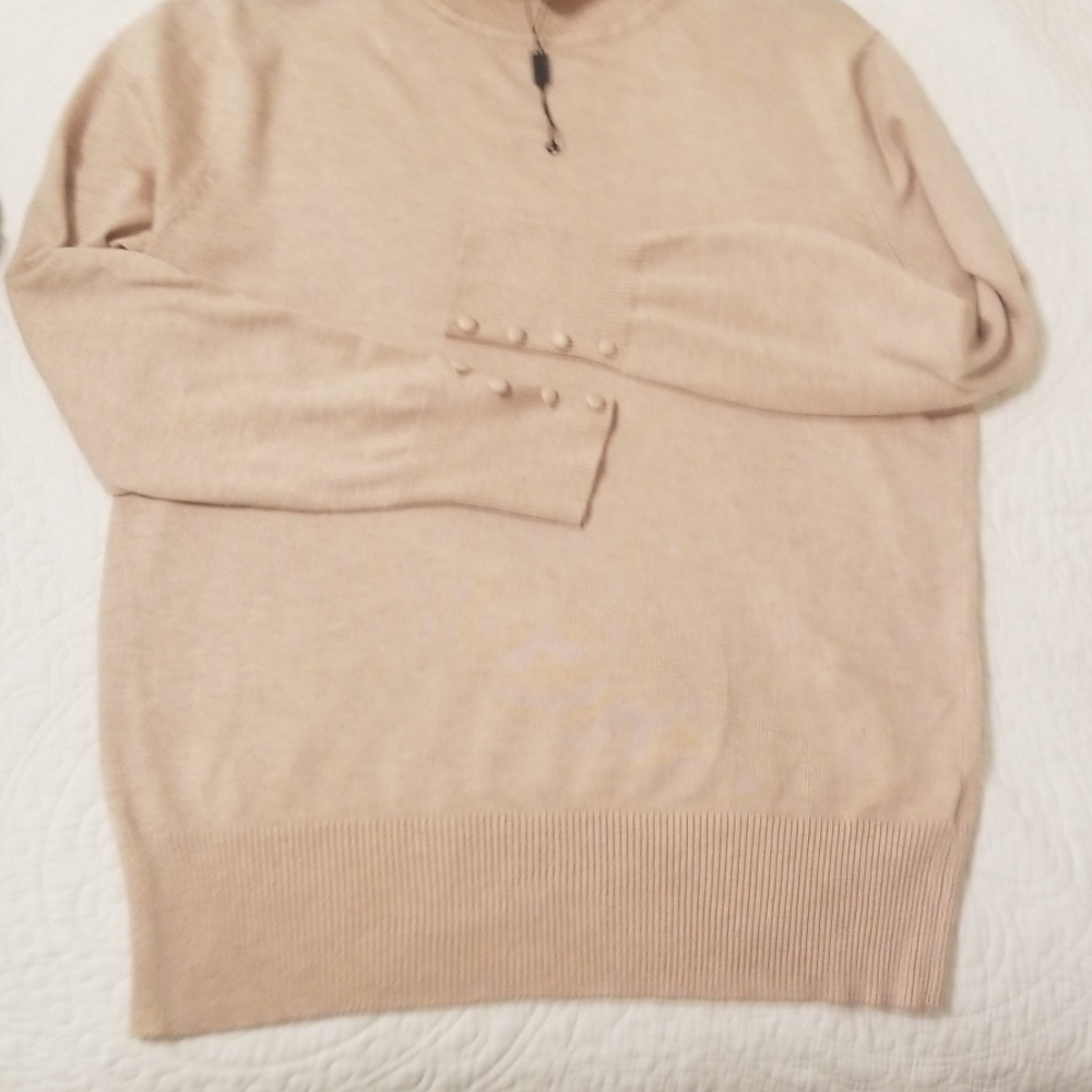 Sweater - Picture 2 of 4
